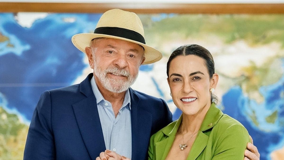 Lula ao lado de Soraya Thronicke