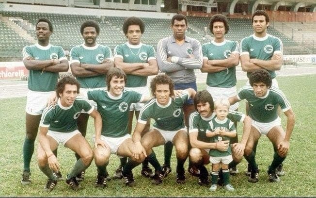 Em pé: Miranda, Zé Carlos, Mauro, Neneca, Édson e Gomes; Agachados: Capitão, Renato, Careca, Zenon e Bozó