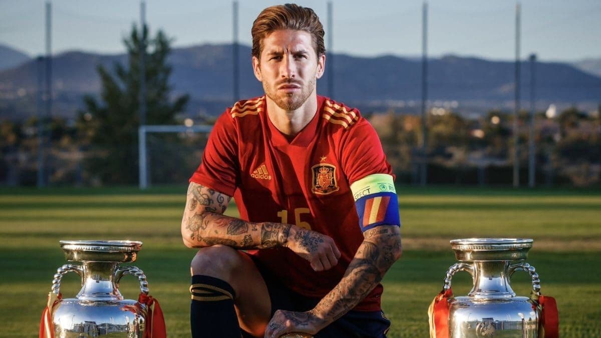 Sérgio Ramos anuncia aposentadoria da seleção espanhola
