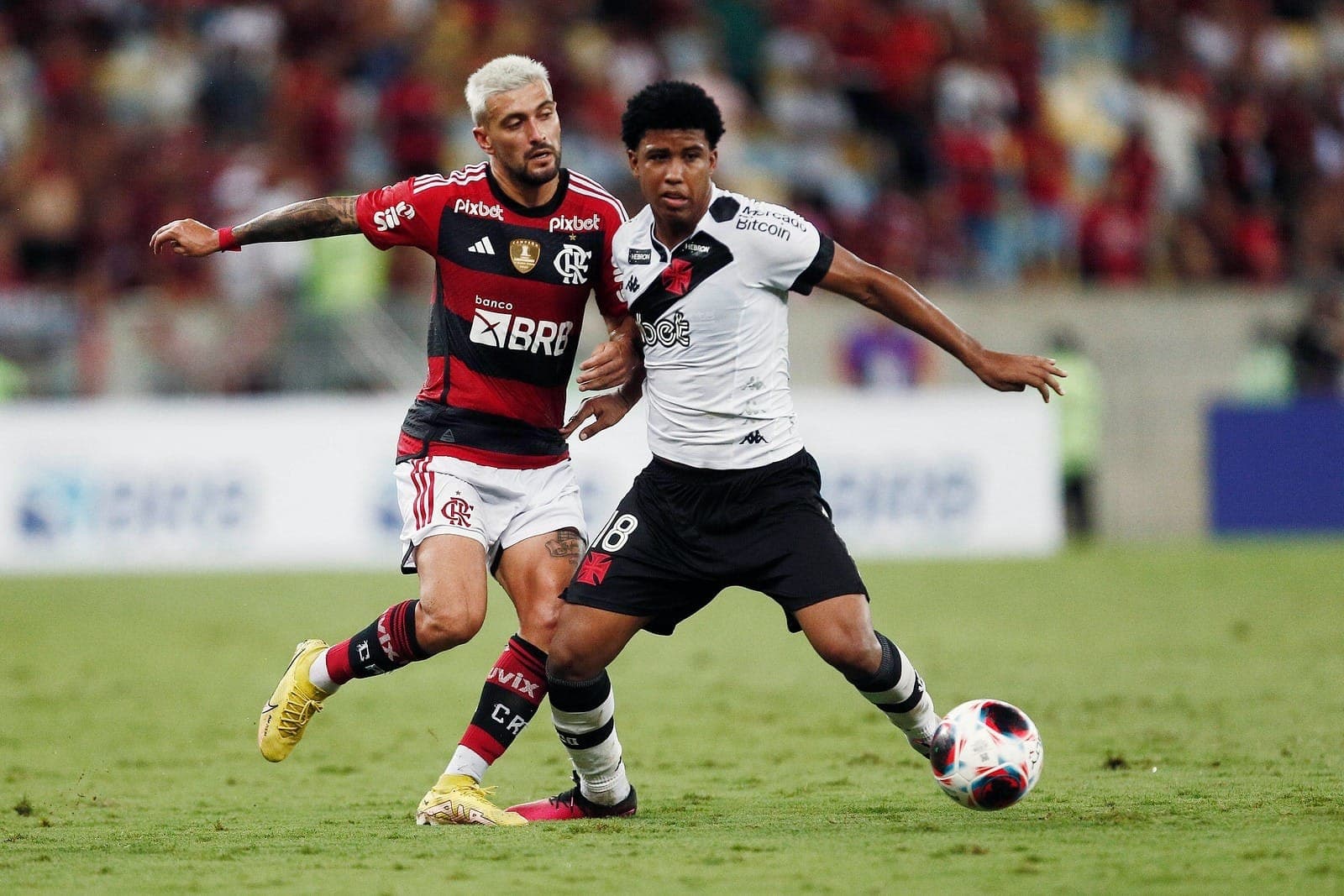 Flamengo e Vasco começam a disputar nesta segunda a semifinal do Carioca