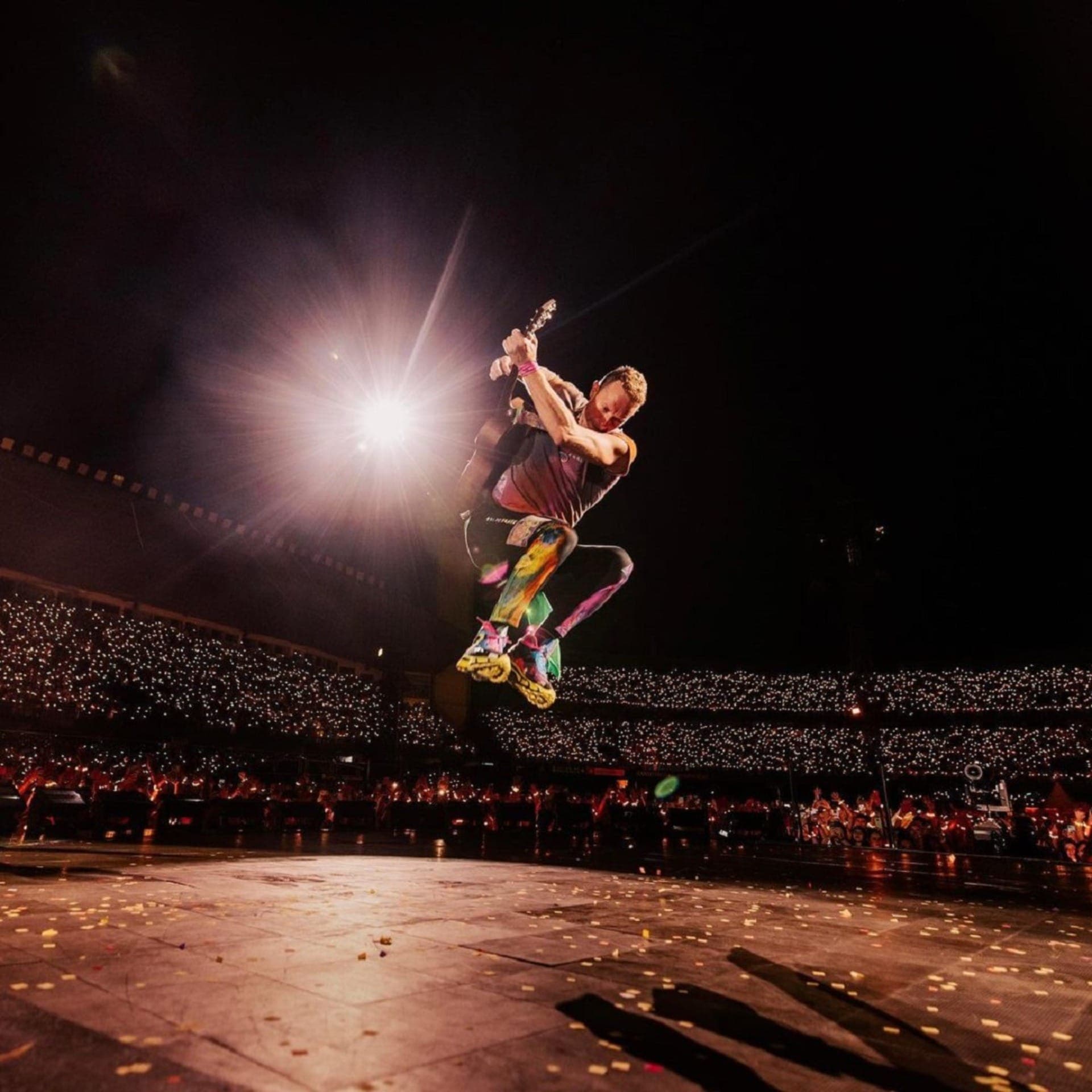 Coldplay durante show no Brasil em 2023