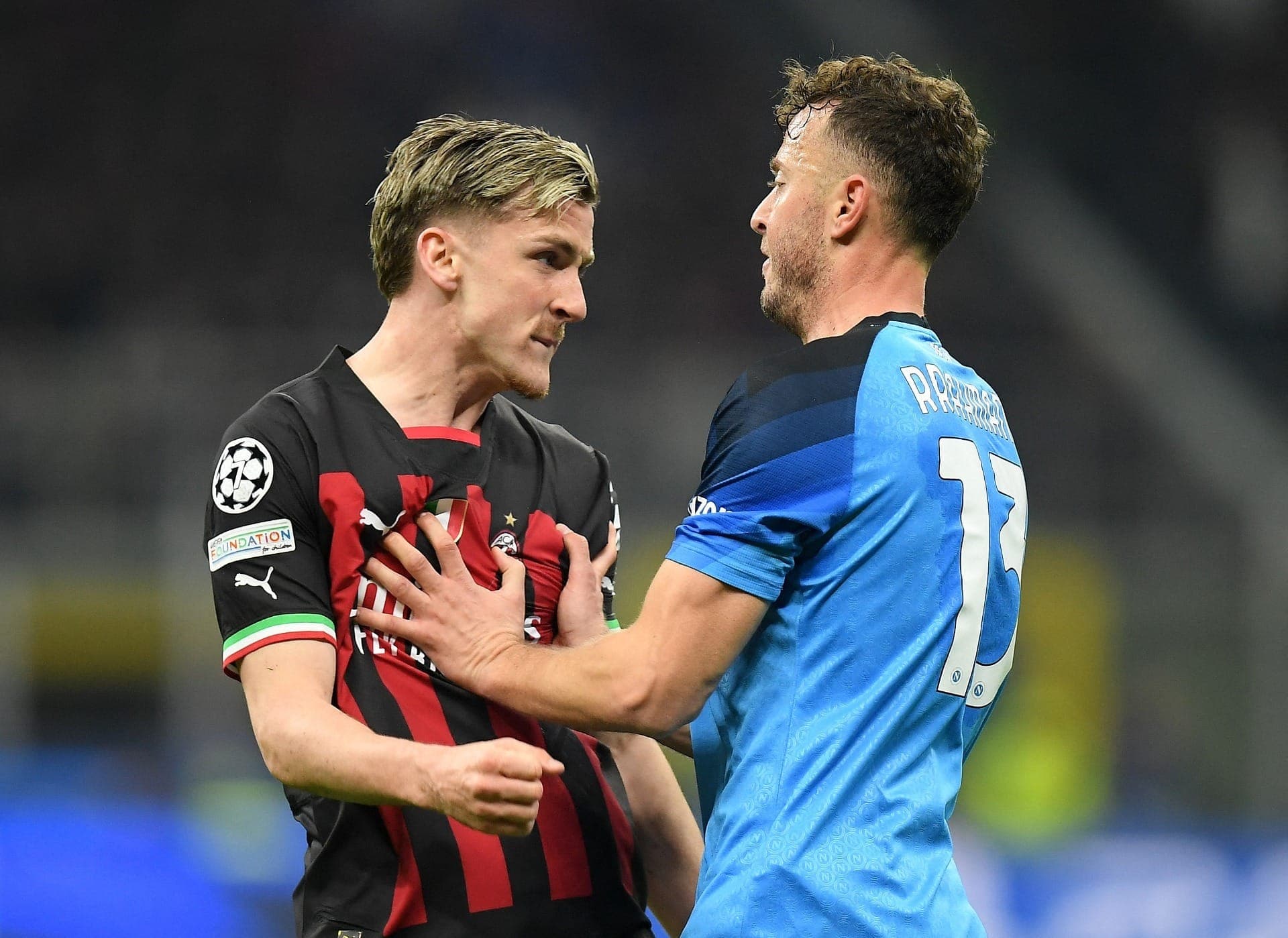 Milan e Napoli decidem vaga na semifinal da Champions League