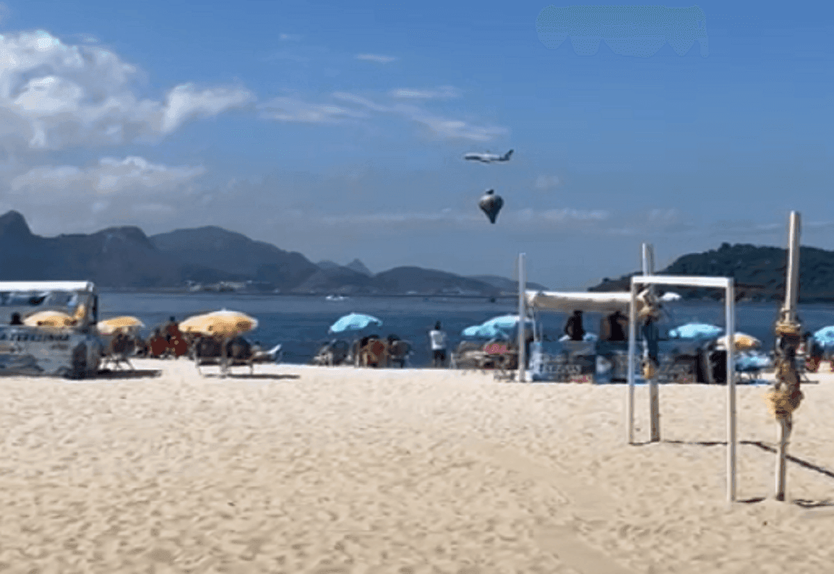Balão próximo da rota de pouso do Santos Dumont