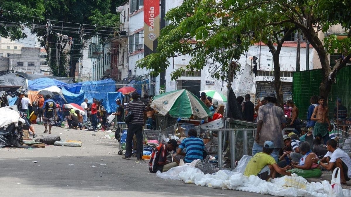 Governo de SP estuda mudar Cracolândia de lugar para ampliar acesso a tratamento