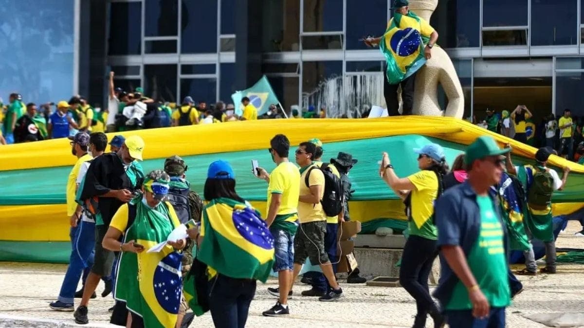 PF quer identificar financiadores de atos criminosos