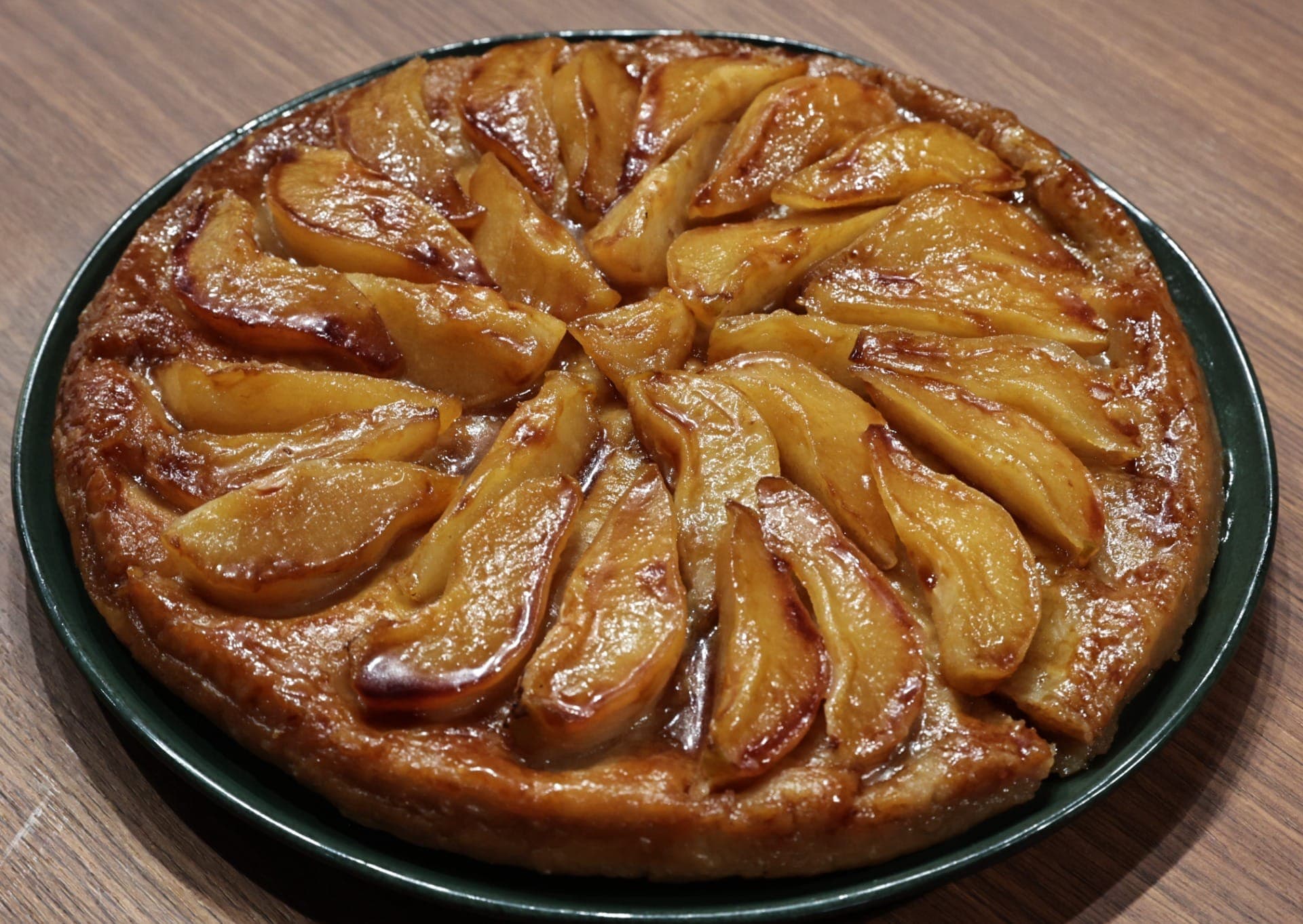 Tarte tatin tem origem francesa e teve receita ensinada por Jacquin na 7ª temporada