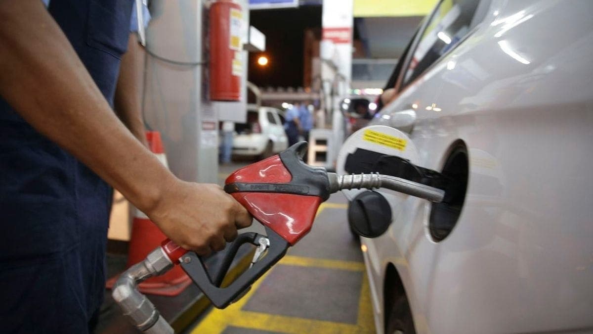 Dia Sem Impostos: gasolina e etanol com descontos de mais de 50% chamam atenção