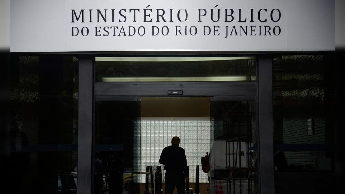 As investigações revelaram que a vítima havia fotografado o agressor horas antes e enviado a imagem a amigos pelo WhatsApp