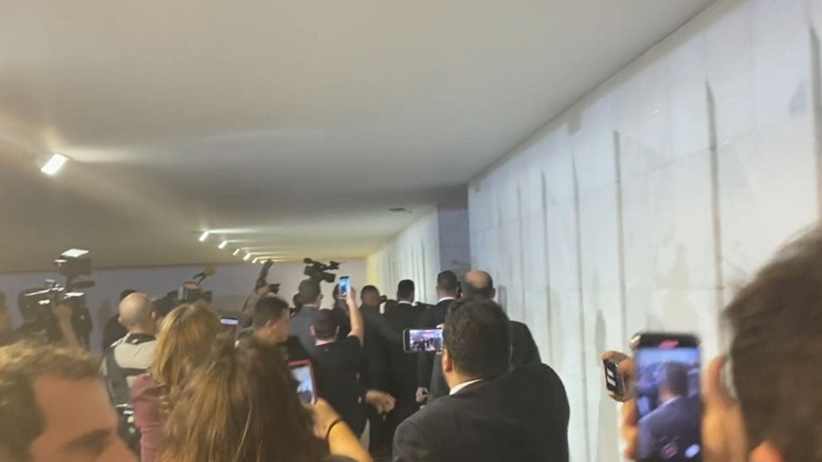 Jornalistas são agredidos em Brasília