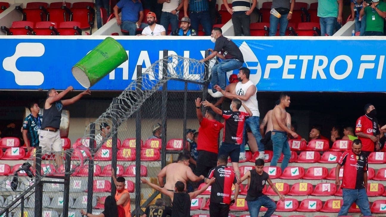 Briga entre torcidas