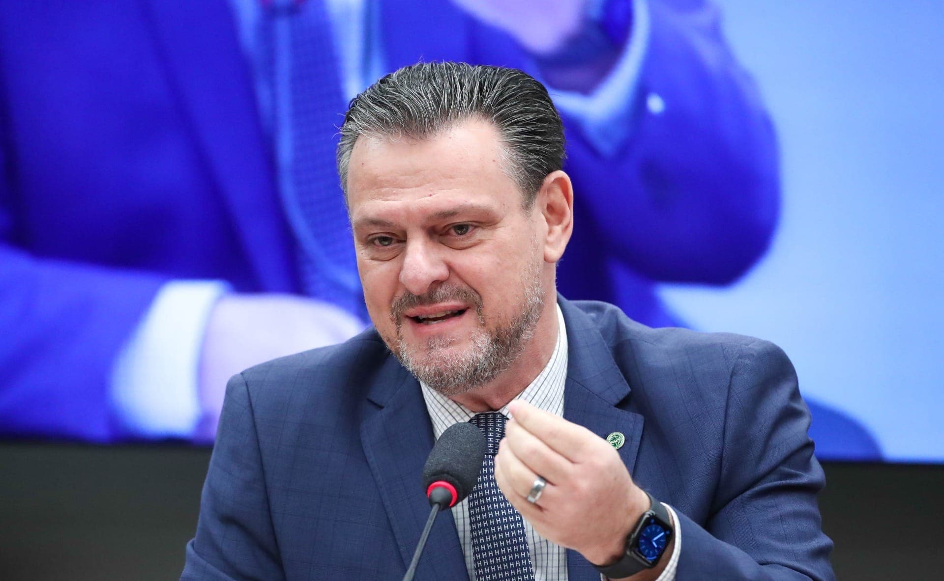 Ministro da Agricultura, Carlos Fávaro, na CPI do MST