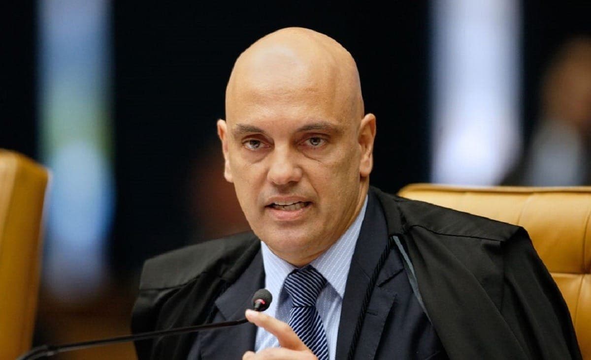 Alexandre de Moraes vota pela condenação de réu