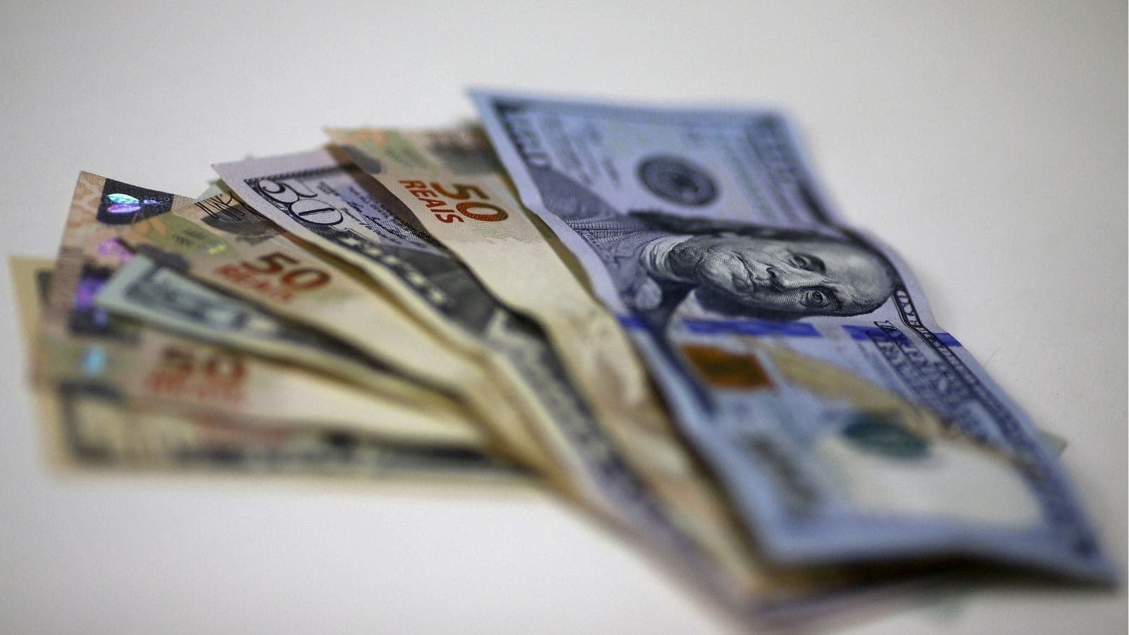 Alta do dólar