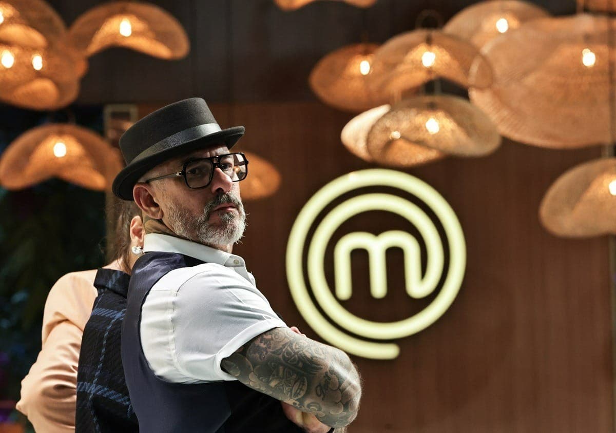 Henrique Fogaça está de volta ao MasterChef