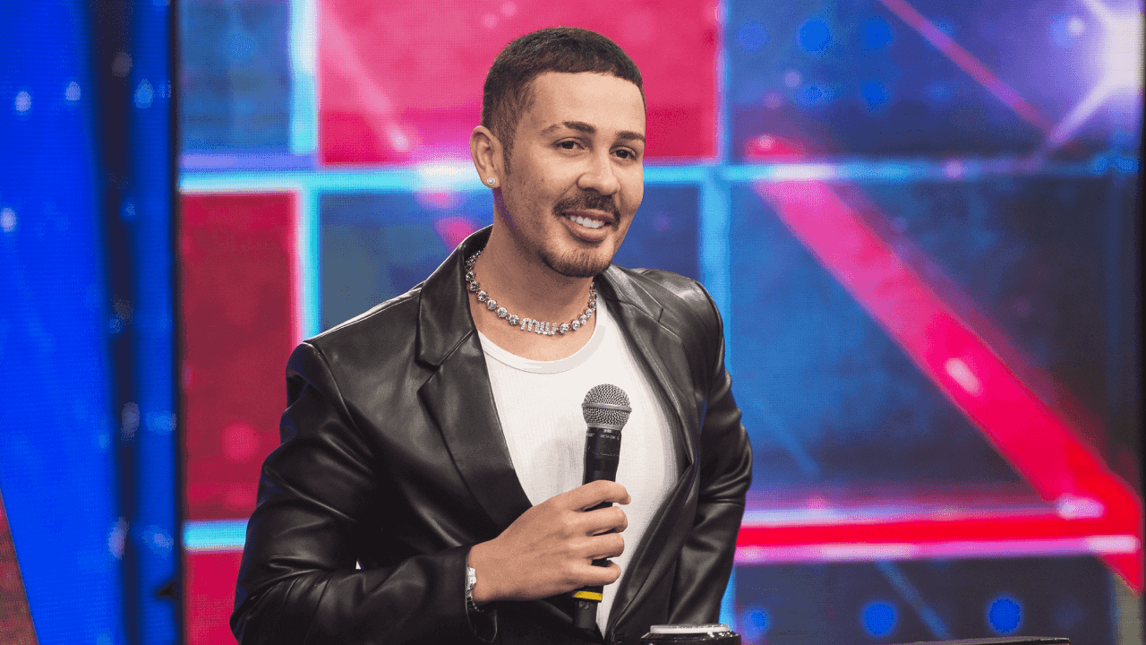 Carlinhos Maia se pronuncia sobre polêmica por hamburgueria