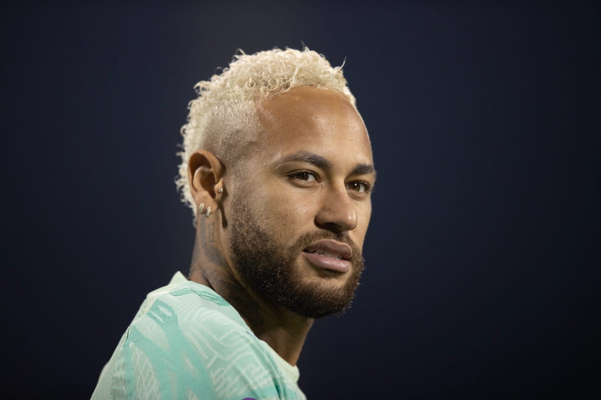 Neymar lamenta rebaixamento do Santos