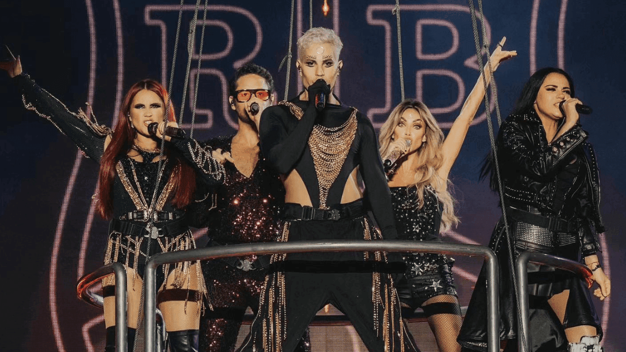 RBD faz shows lotados no Rio de Janeiro