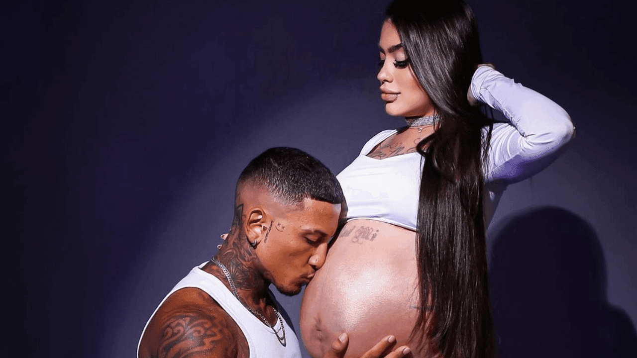 MC Mirella conta bastidores da gravidez