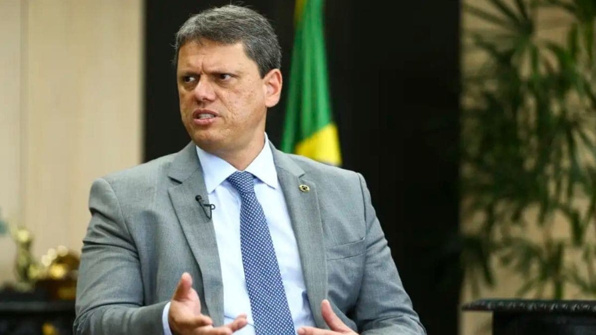 Tarcísio diz que trabalhadores do Metrô “desrespeitaram” decisão judicial