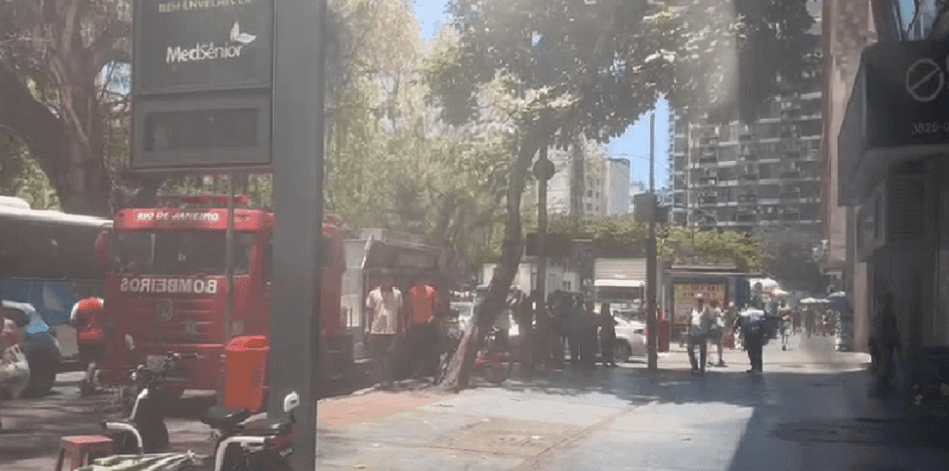 A Polícia Civil realizou perícia no local, na manhã desta sexta (8).