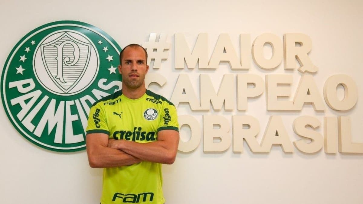 Marcelo Lomba renova contrato com o Verdão até o final de 2025