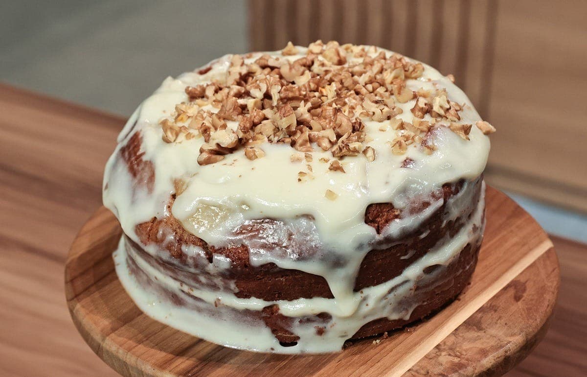 Bolo fofinho do MasterChef leva nozes e mousse de limão