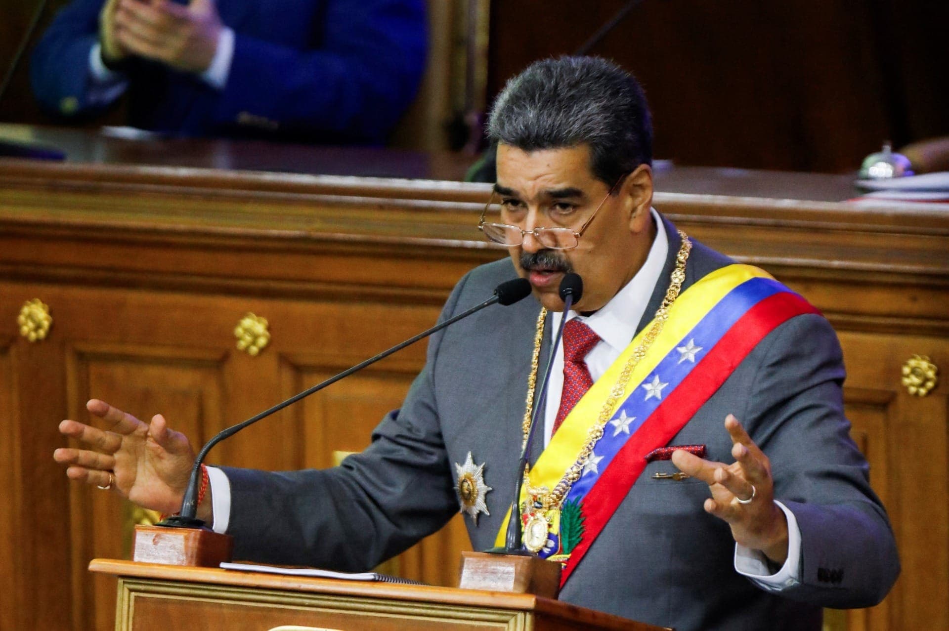 Estados Unidos decidem retomar sanções econômicas contra Venezuela