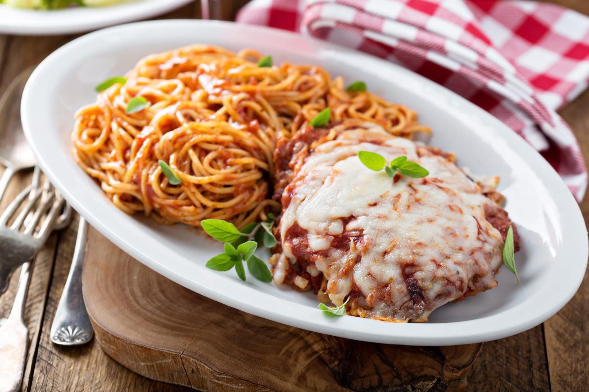 Bife à parmegiana perfeito esconde alguns truques