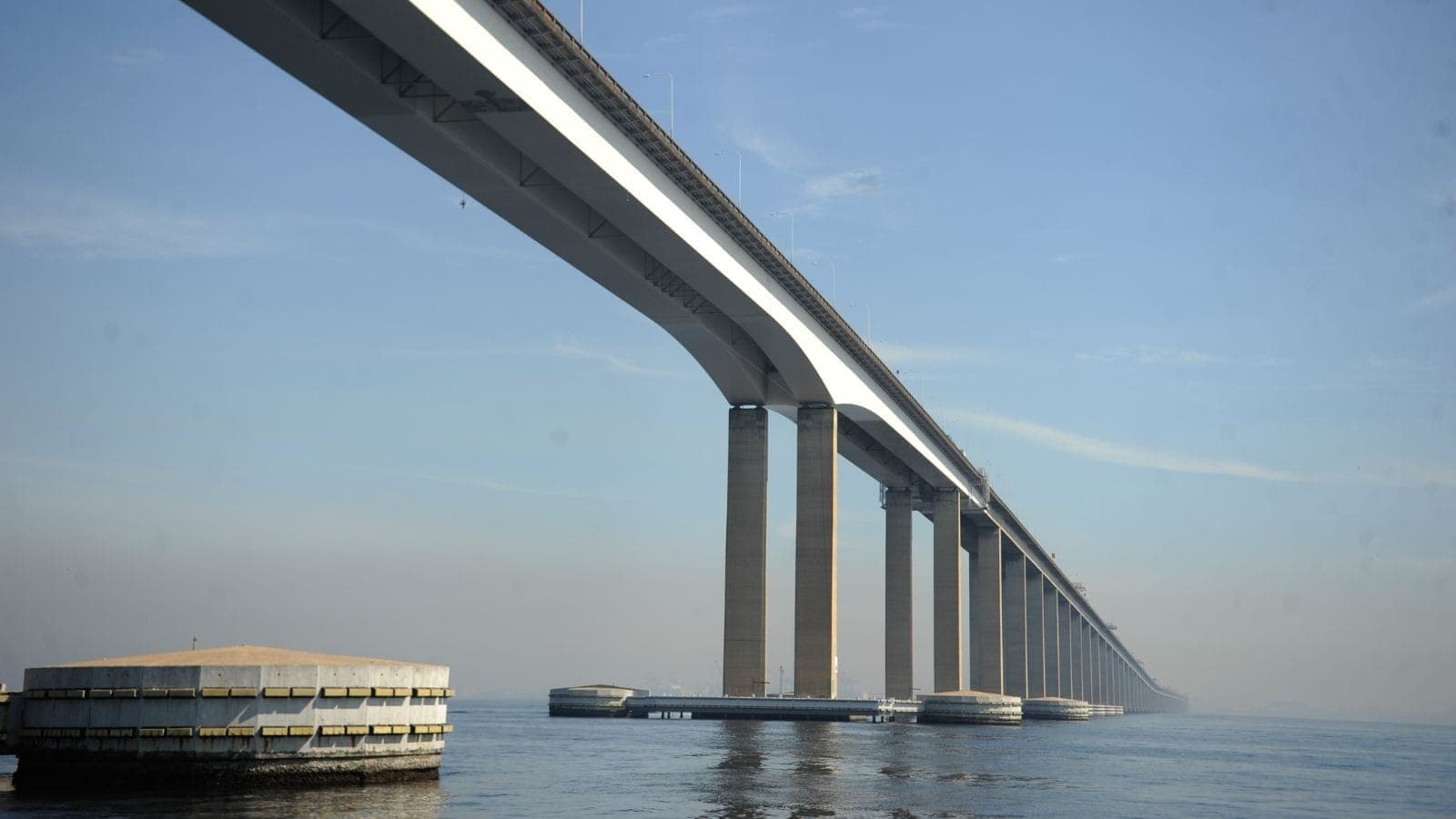 Ponte Rio-Niteroi completa 50 anos; veja curiosidades