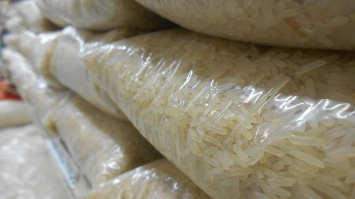 Arroz importado terá embalagem especial do governo