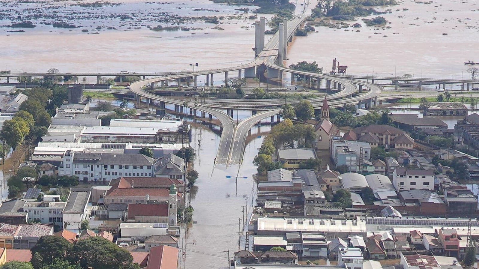 Enchente na região metropolitana de Porto Alegre