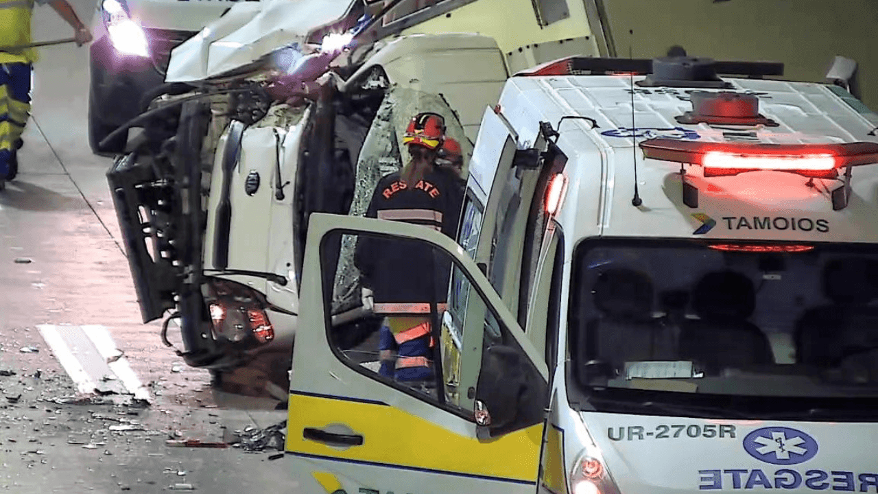 Acidente ocorreu no túnel da rodovia