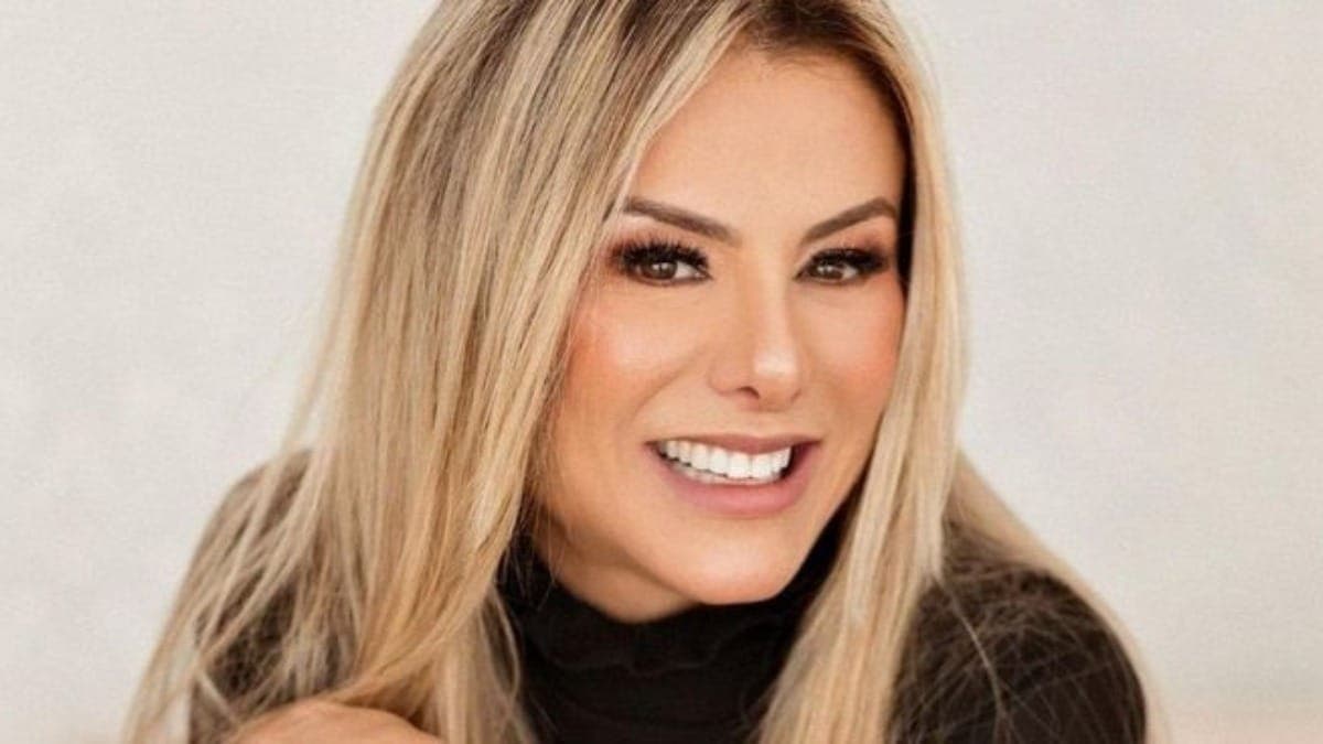 Poliana Rocha dá conselho sobre traição