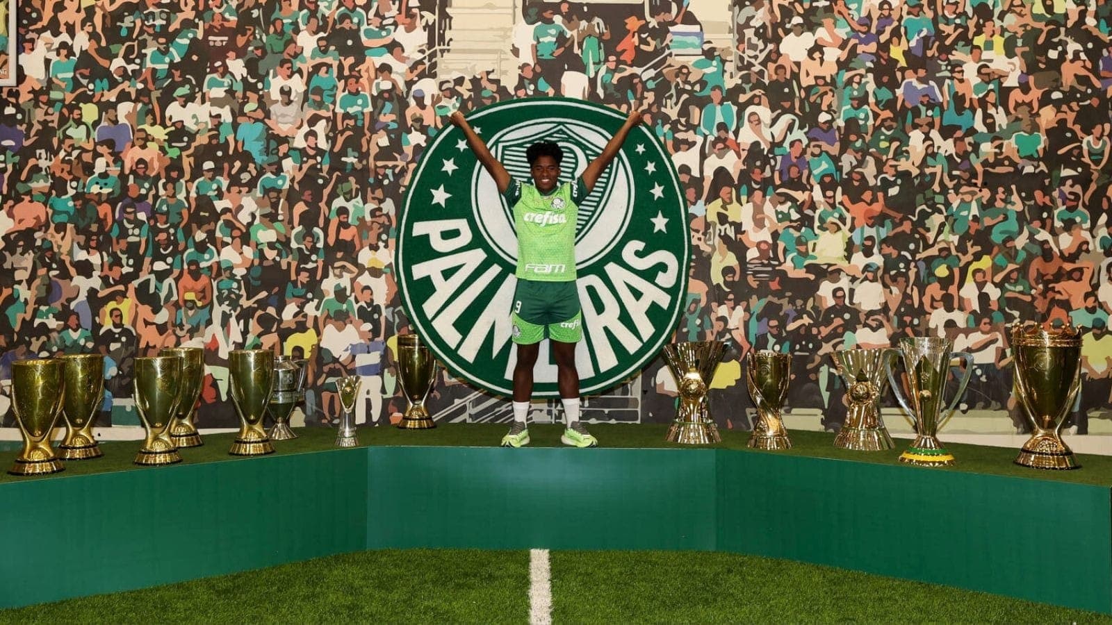 Endrick com todos os troféus conquistados no Palmeiras