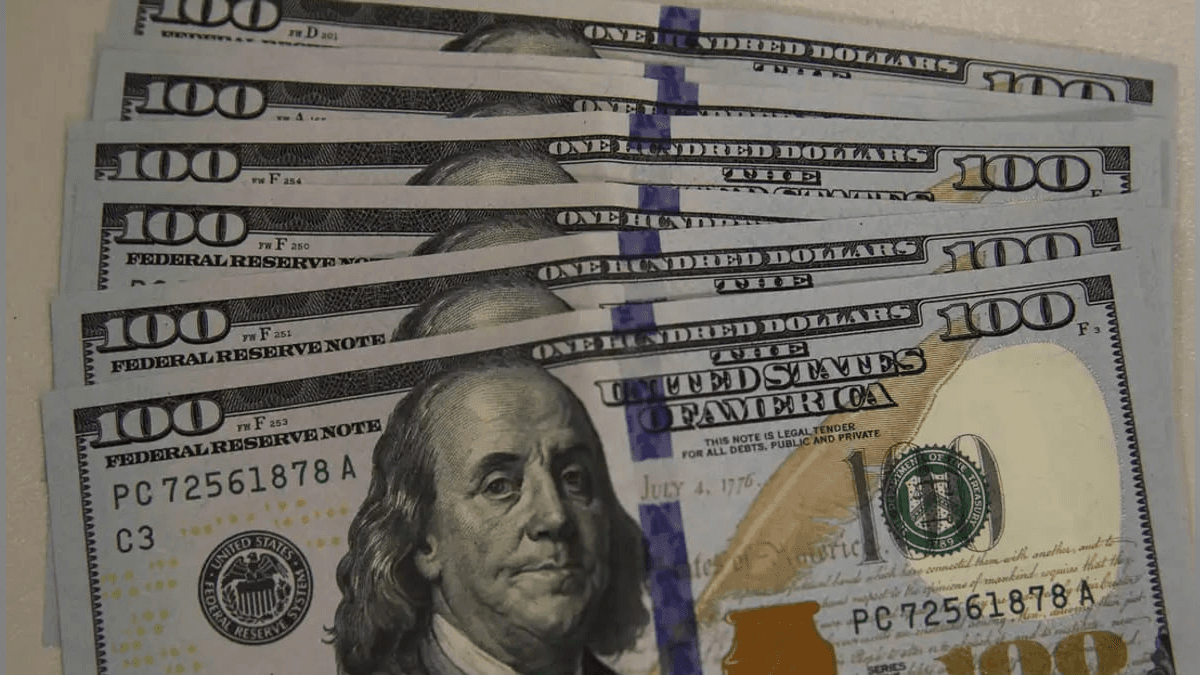 O dólar voltou a subir nesta quarta-feira (26) e bateu R$ 5,52.