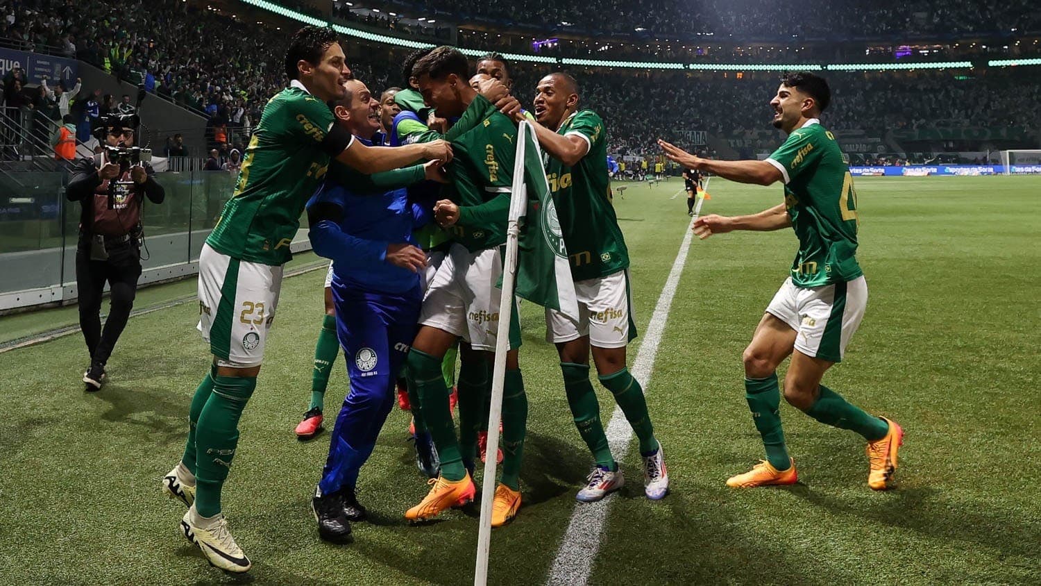 Palmeiras não perde para o Corinthians há oito jogos