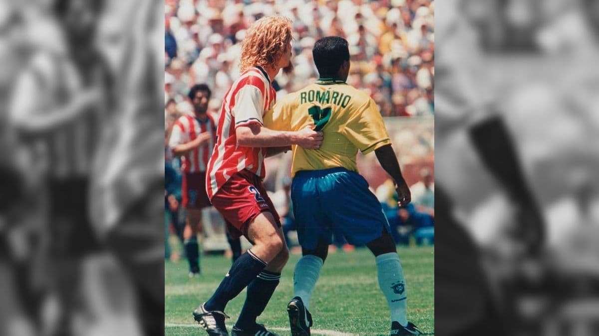 Romário sendo marcado por Alexi Lalas na Copa do Mundo em 1994