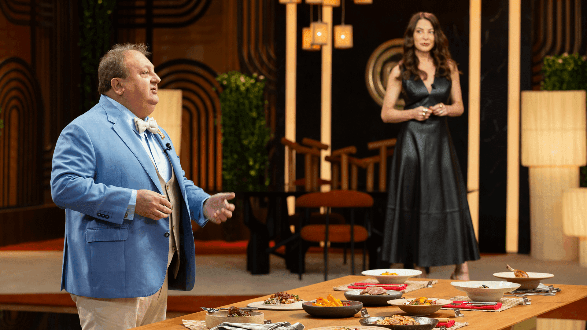 Jacquin explica prova com arroz aos participantes do MasterChef