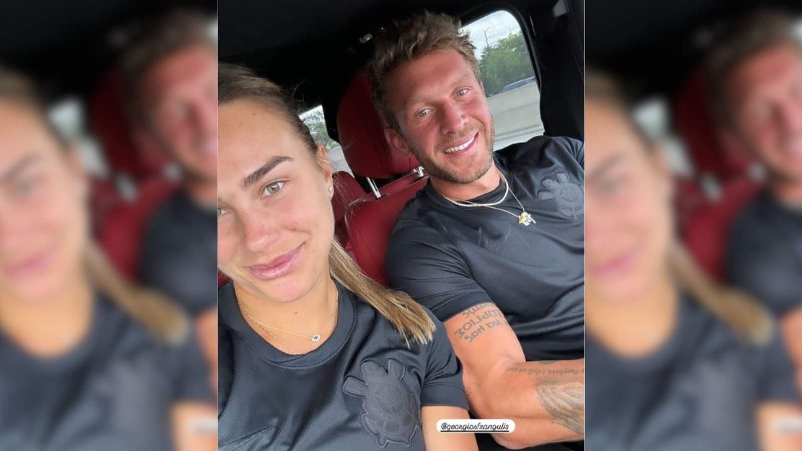 Sabalenka, tenista número 3 do mundo, com camisa do Corinthians ao lado de namorado
