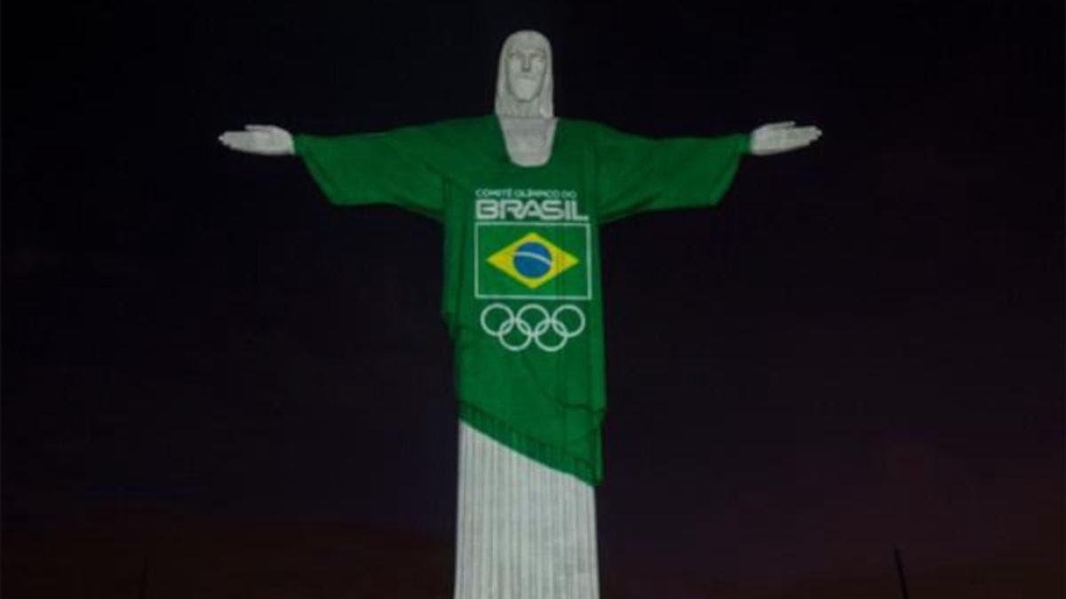 Cristo Redentor com os anéis olímpicos