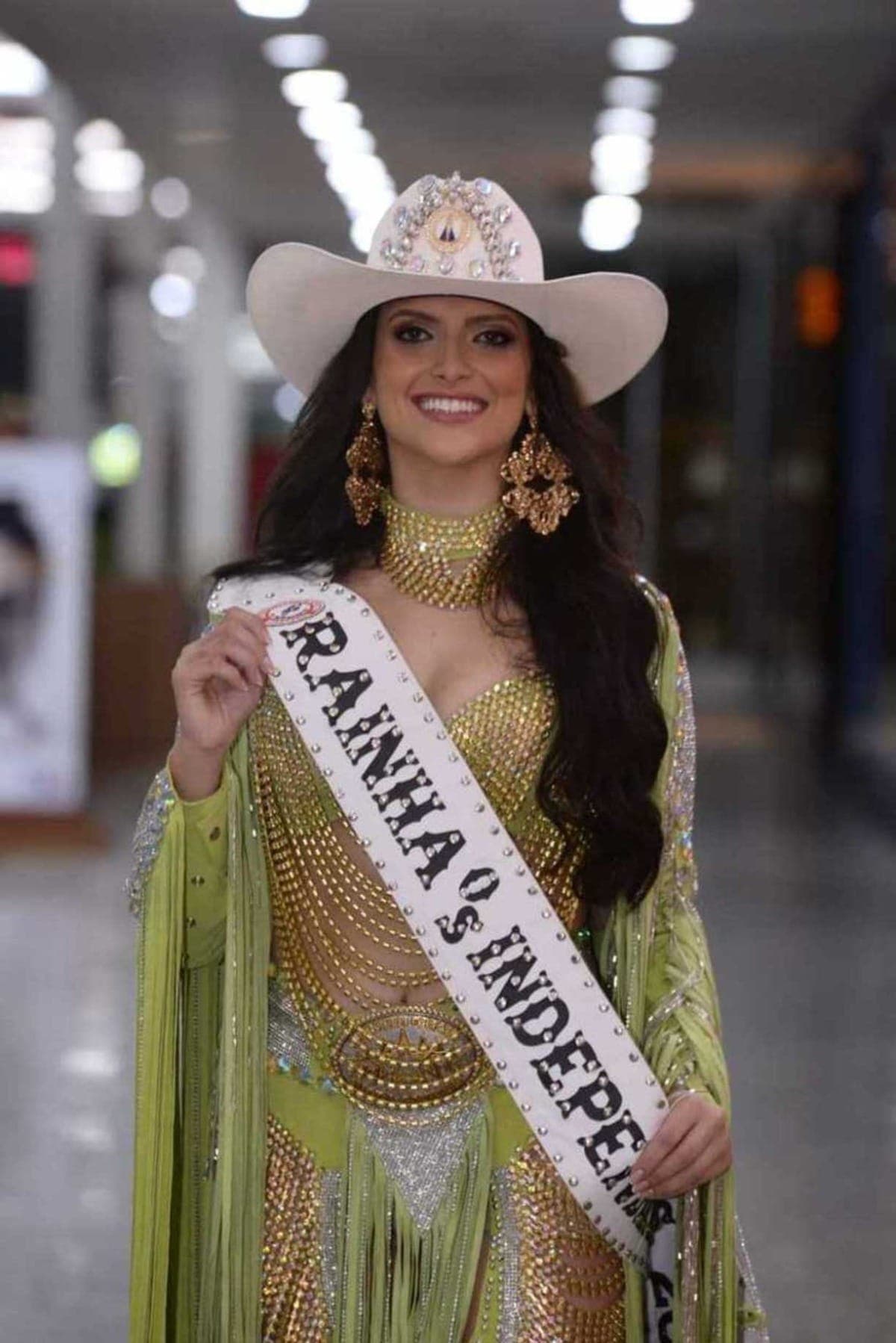 Rainha da Festa do Peão de Barretos é estudante de odontologia