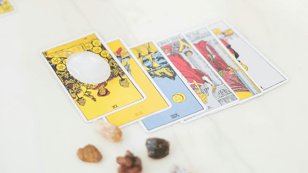 Saiba quais cartas do tarot representam o amor