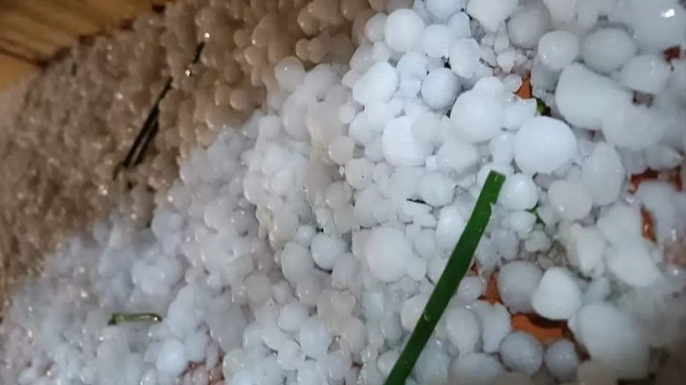 Cidade gaúcha é atingida por temporal de granizo