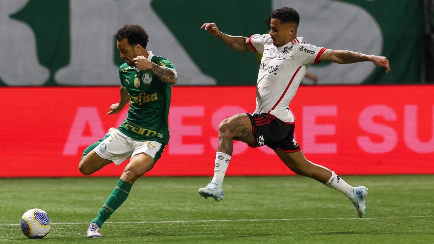 Felipe Anderson e Allan em Palmeiras x Flamengo pela Copa do Brasil