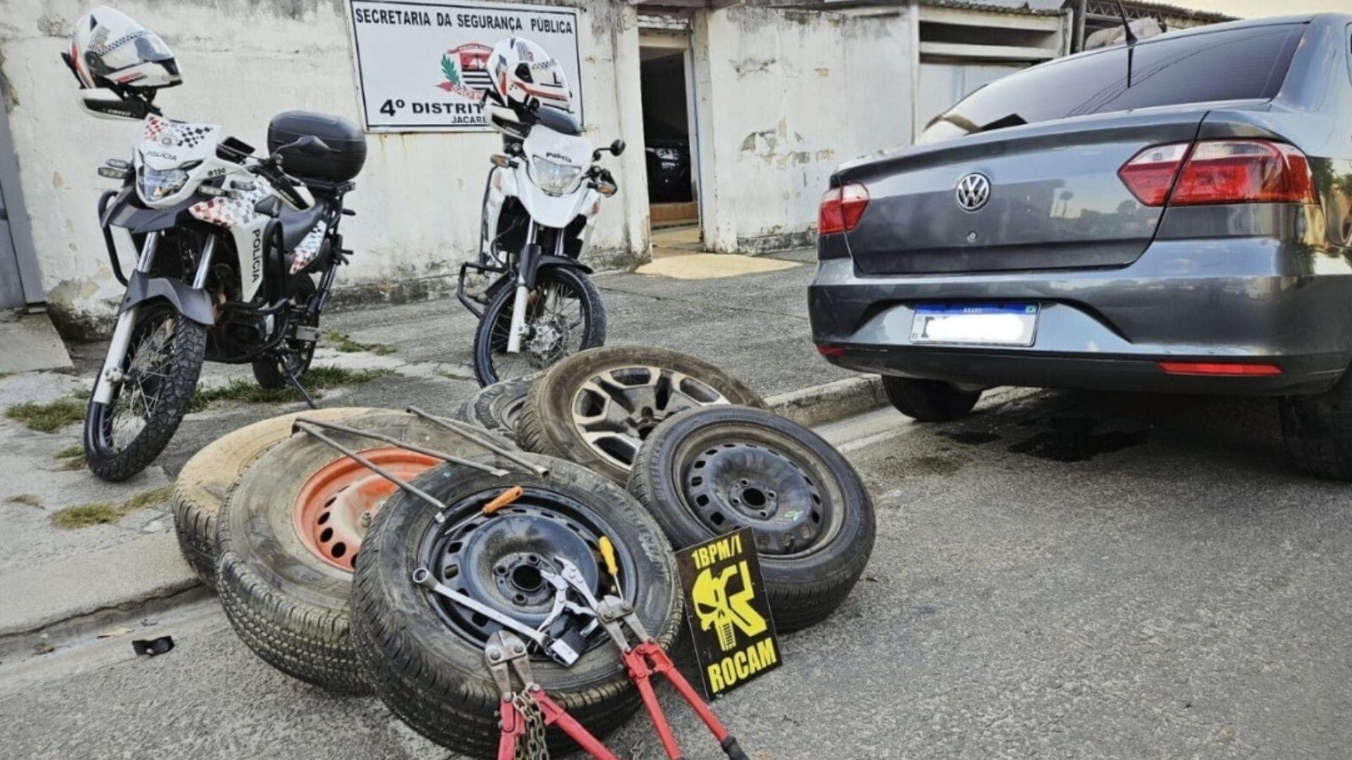 PM prende integrantes de quadrilha de furto de estepes em São José dos Campos