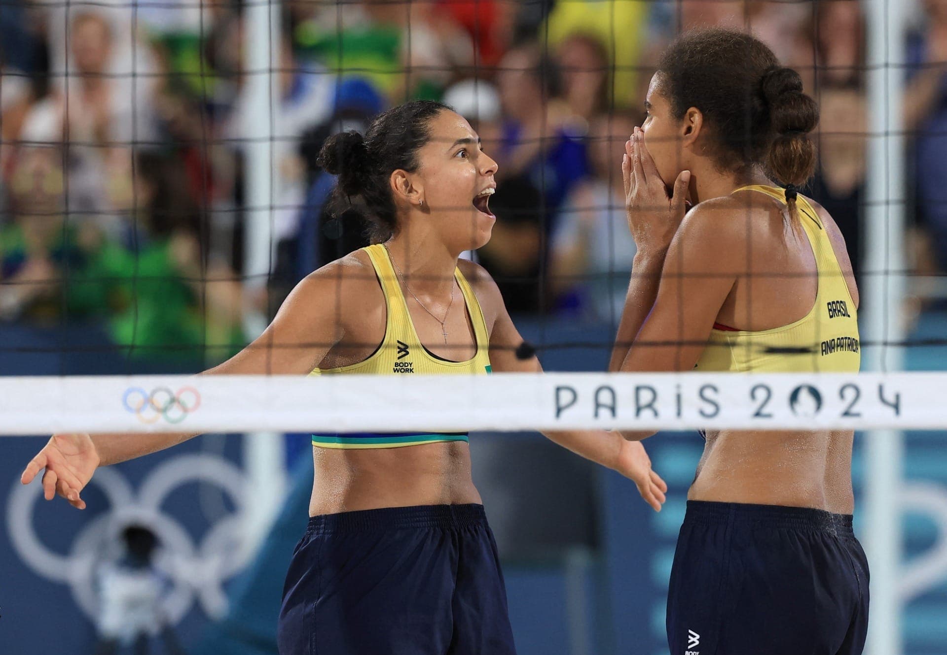 Duda e Ana Patrícia celebram ouro na Olimpíada de Paris