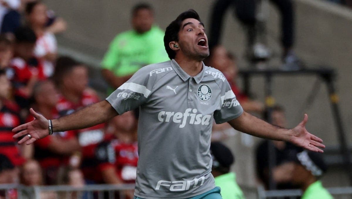 Abel Ferreira durante Flamengo x Palmeiras no Maracanã