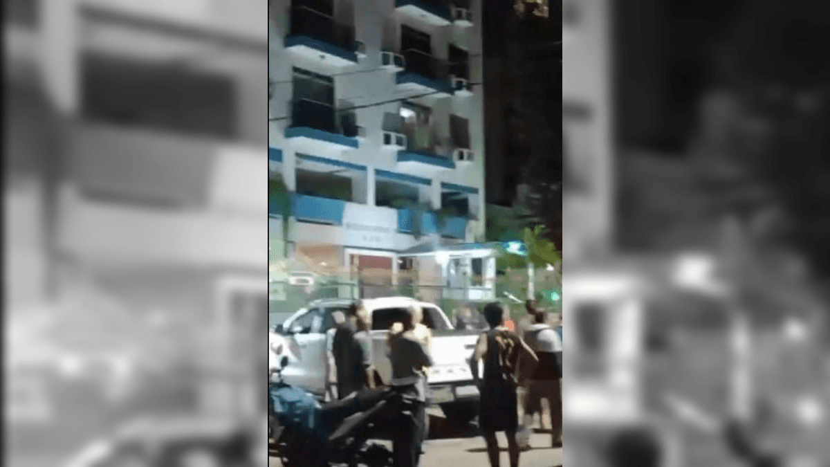 A vítima estava com a família em um veículo quando foi abordada por criminosos