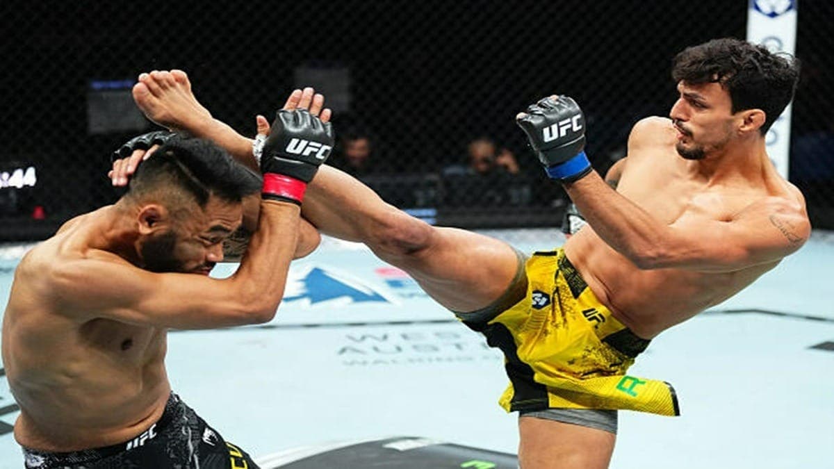 Ricardo Ramos venceu Josh Culibao no UFC 305.