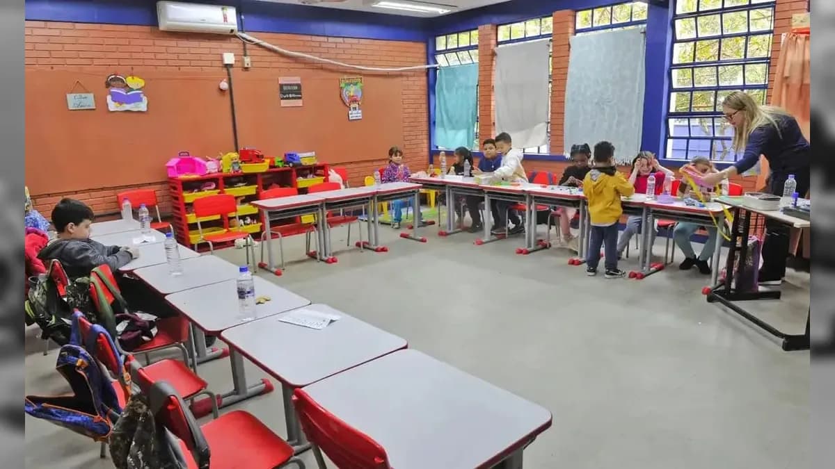 Porto Alegre retoma 100% das atividades escolares